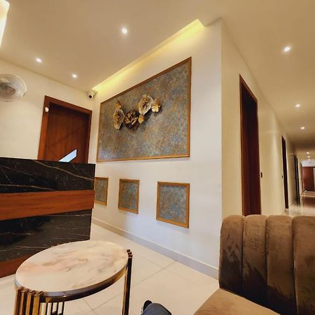 Hisār Shehnai Hotel And Banquet מראה חיצוני תמונה