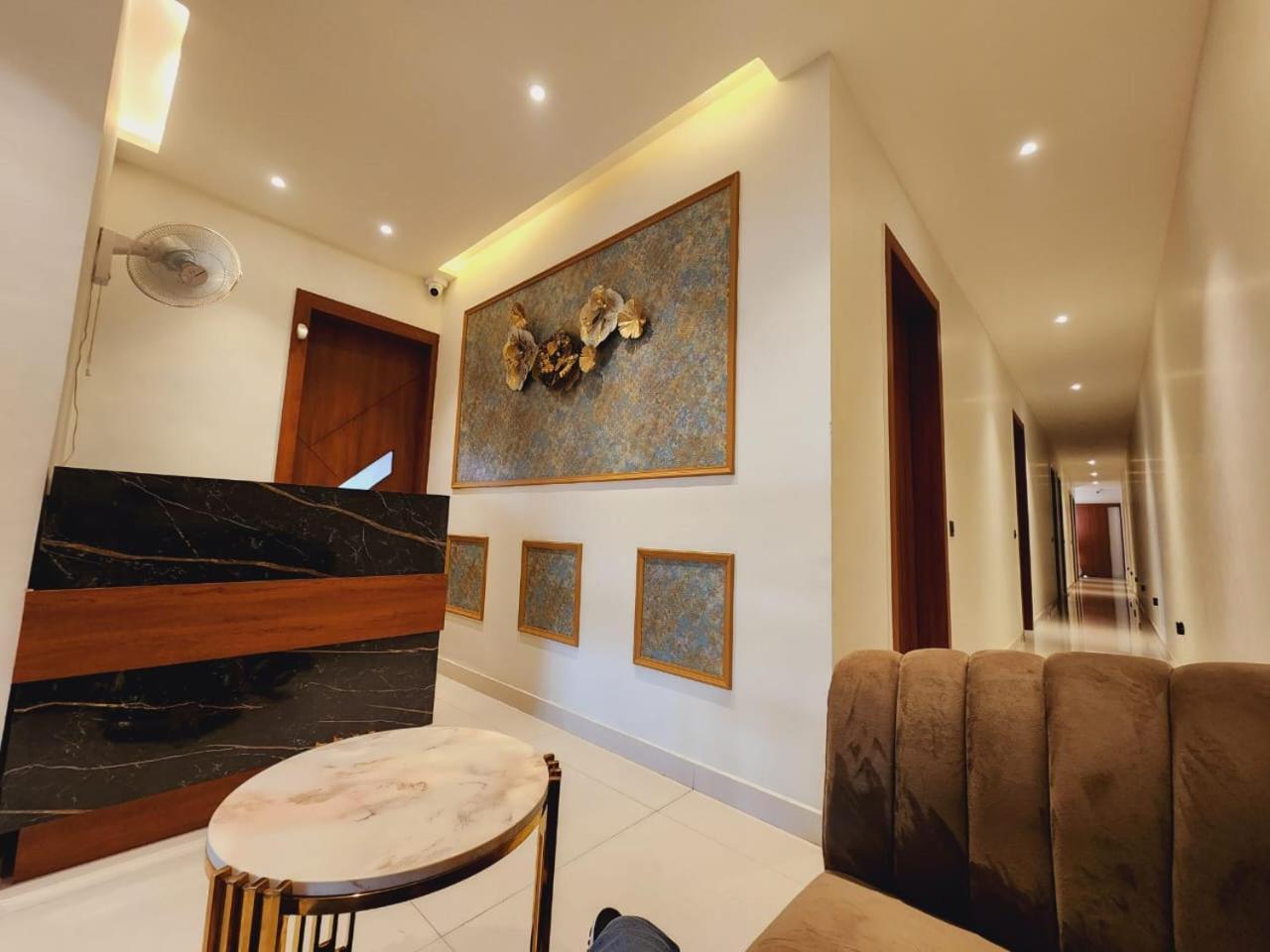 Hisār Shehnai Hotel And Banquet מראה חיצוני תמונה